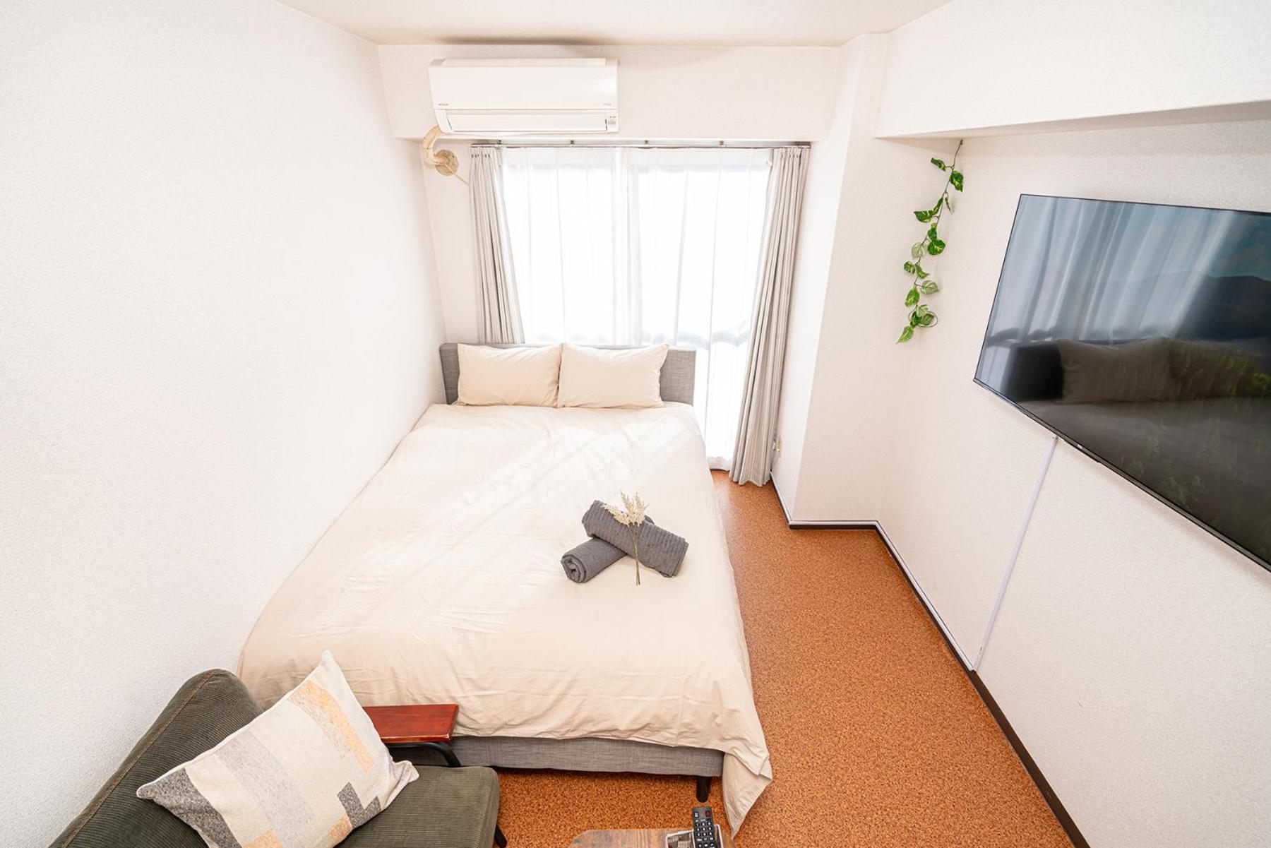 新宿歌舞伎町東新宿站3分钟，徒步伊势丹4分钟免费wi-Fi！ Tokyo prefektur Exteriör bild